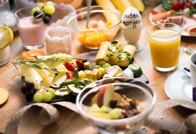 فندق Am Kumpfmühler Kastell