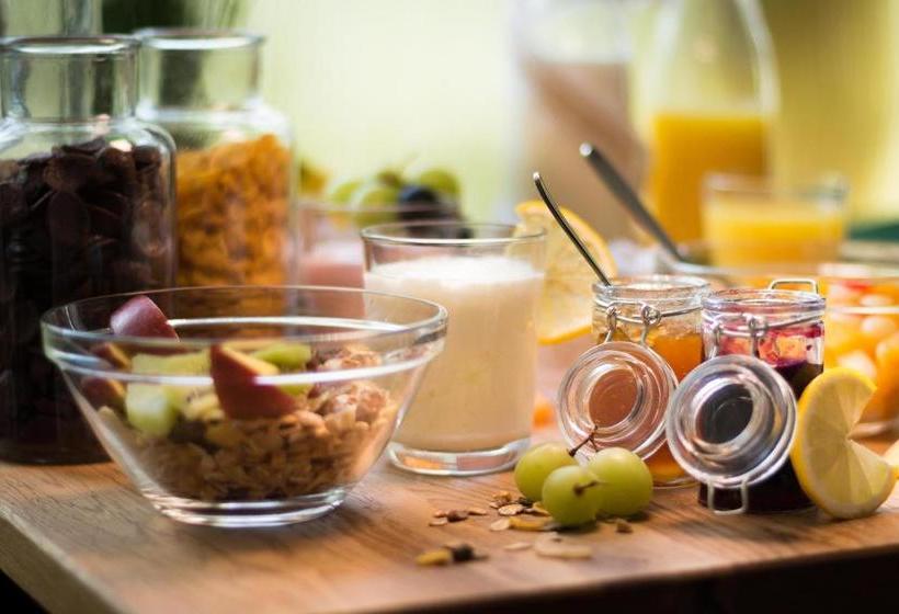 فندق Am Kumpfmühler Kastell