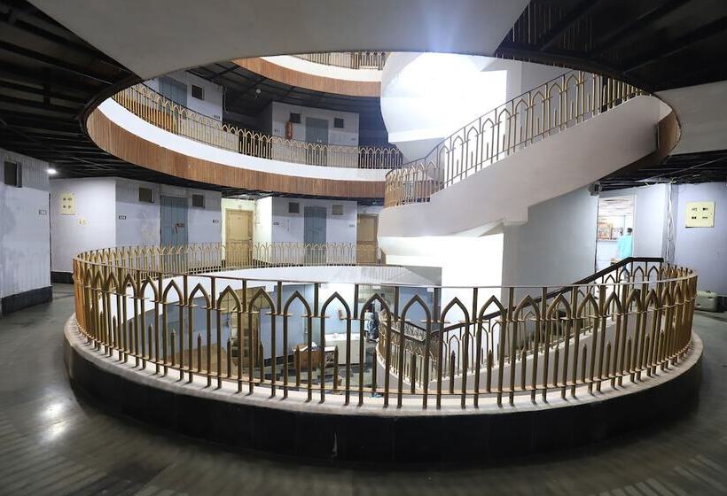 בית מלון כפרי Devpriya By Oyo Rooms