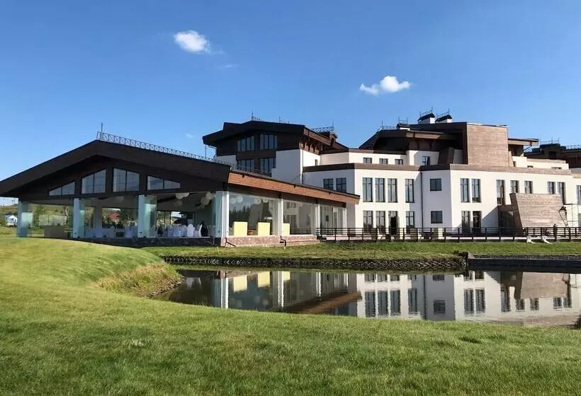 Hotelli Dmitrov Golf Resort