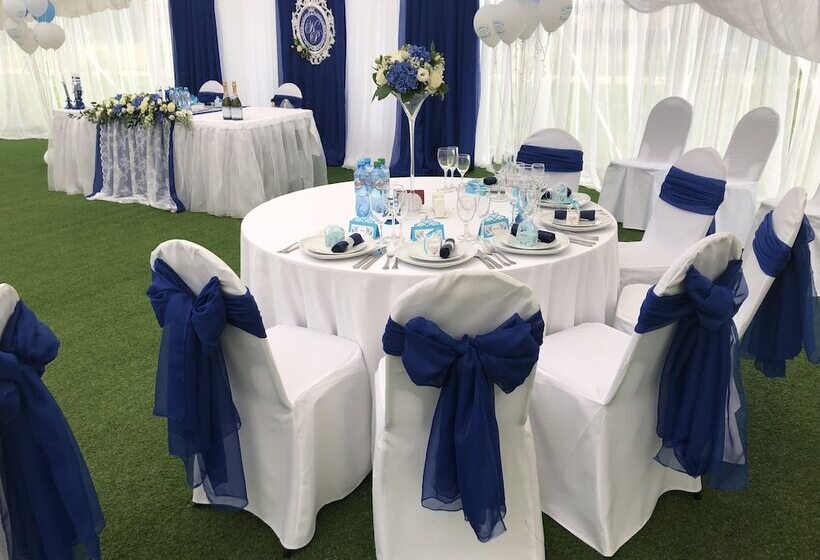 בית מלון כפרי Dmitrov Golf Resort