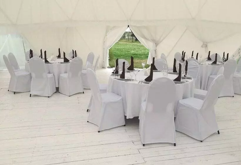 Hotelli Dmitrov Golf Resort