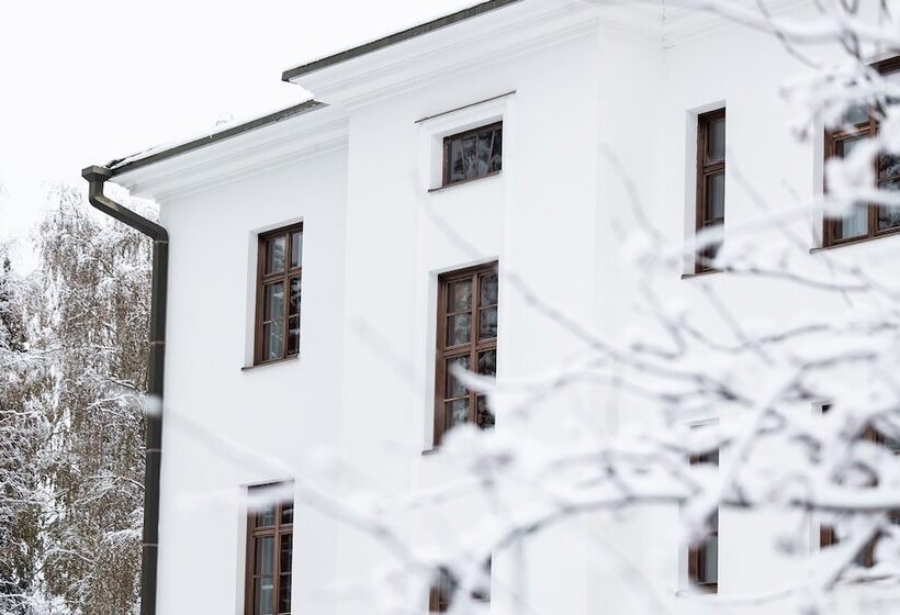 Отель Metsahirvas