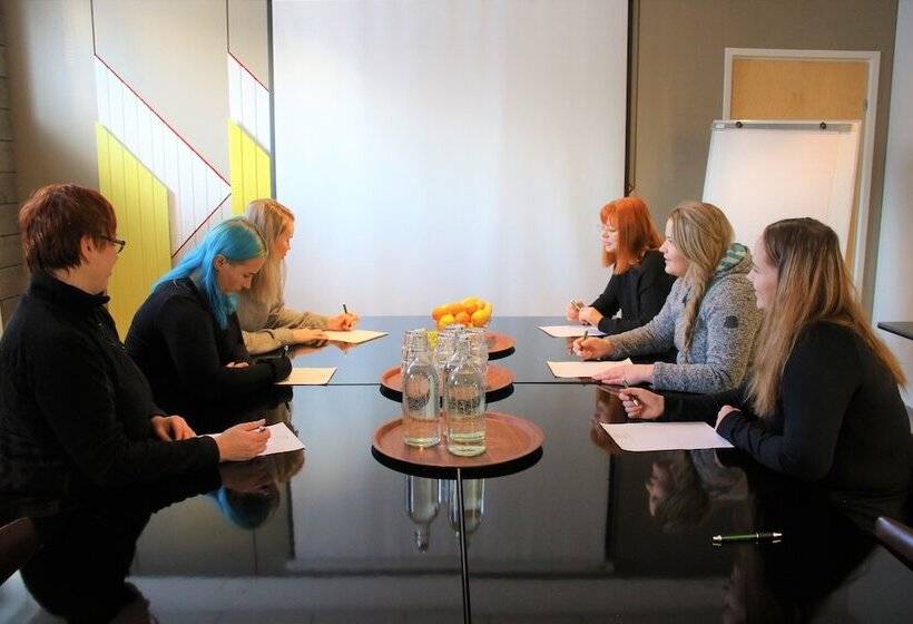 Отель Metsahirvas