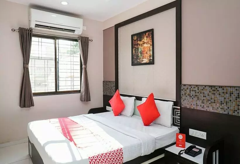 ホテル Oberoi By Oyo Rooms