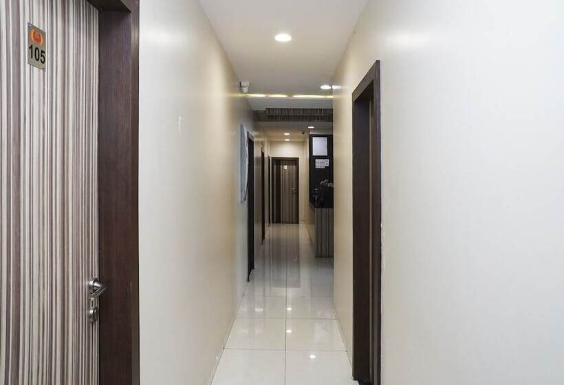 Hotelli Oberoi By Oyo Rooms