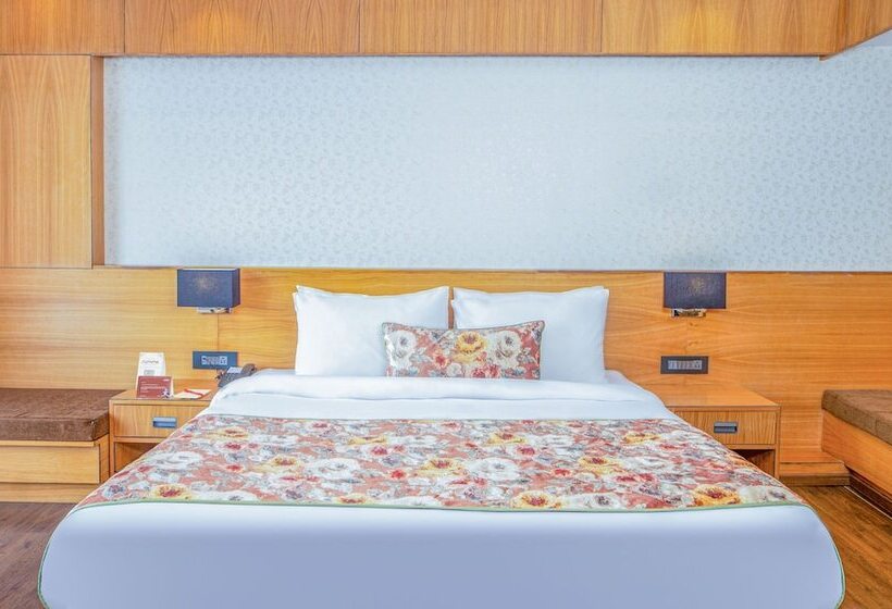 בית מלון כפרי Summit Montana Suites & Spa At Mall