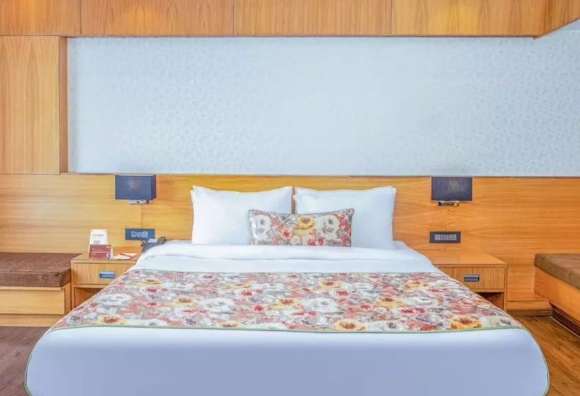 ホテル Summit Montana Suites & Spa At Mall