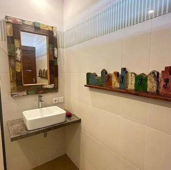 ペンション Bukawa Lodge Jimbaran