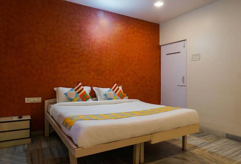 פנסיון Oyo Home 19648 Spacious Stay Near Wax Musuem