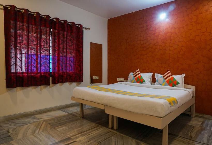 פנסיון Oyo Home 19648 Spacious Stay Near Wax Musuem