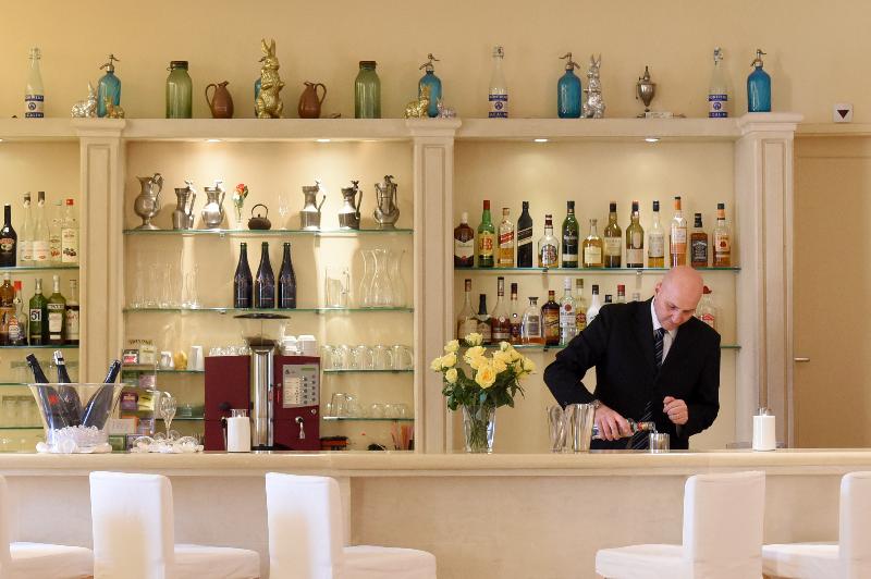 Golf Hotel René Capt