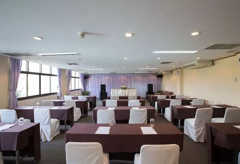 Imperial Phukaew Hill Resort