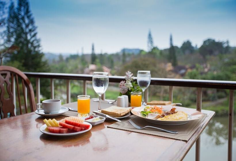 Imperial Phukaew Hill Resort