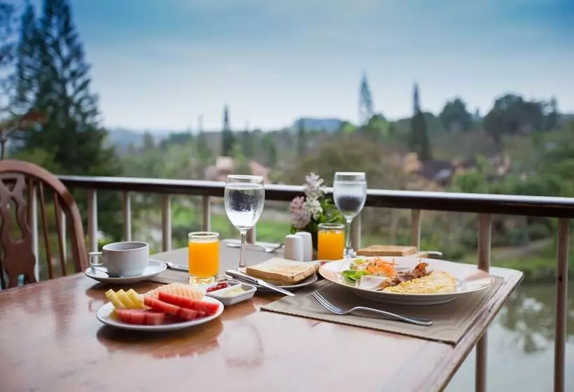 Imperial Phukaew Hill Resort