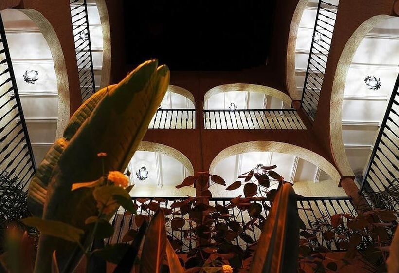 Chilloutsurf Hostel & Yoga