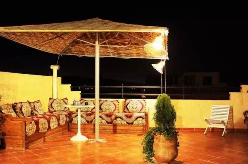 Chilloutsurf Hostel & Yoga