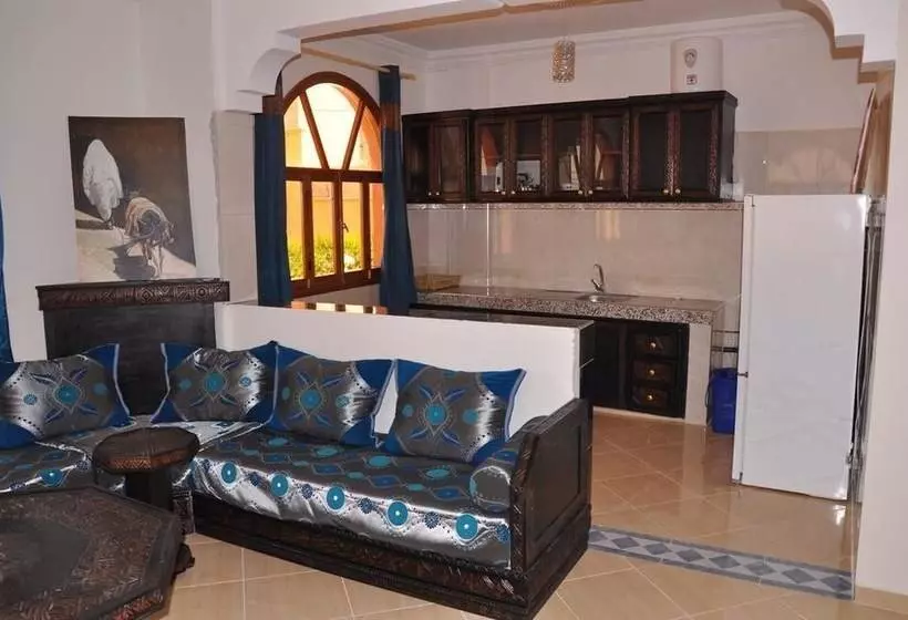 Chilloutsurf Hostel & Yoga