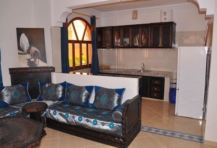 Chilloutsurf Hostel & Yoga