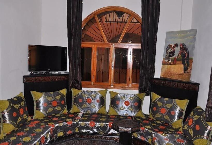 Chilloutsurf Hostel & Yoga