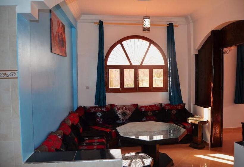 Chilloutsurf Hostel & Yoga