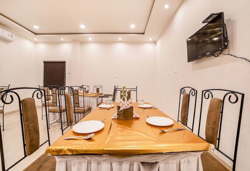 Fabhotel The Leaf Aurangabad Airport