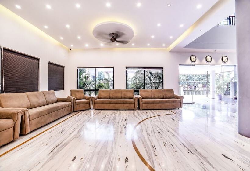 Fabhotel The Leaf Aurangabad Airport