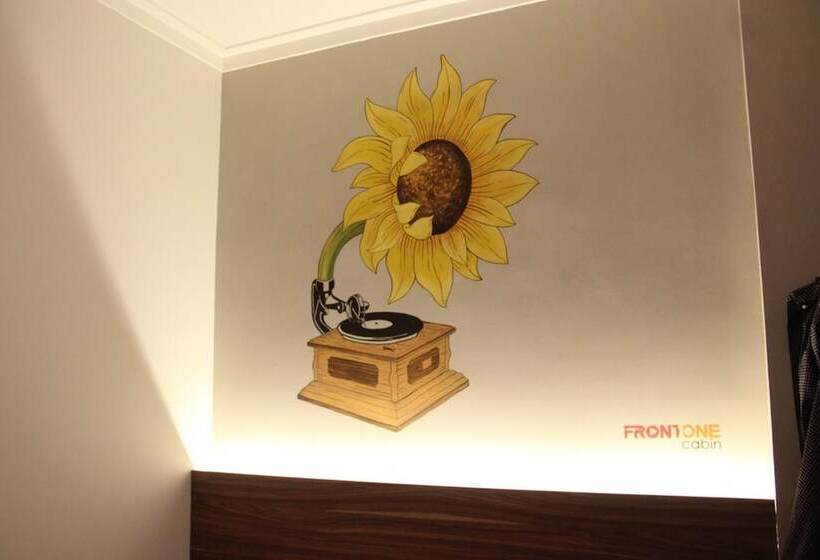 هتل Front One Cabin Malioboro Jogja