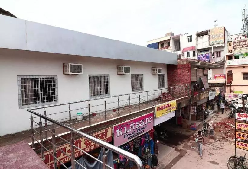 ホテル Govind Guest House By Oyo Rooms
