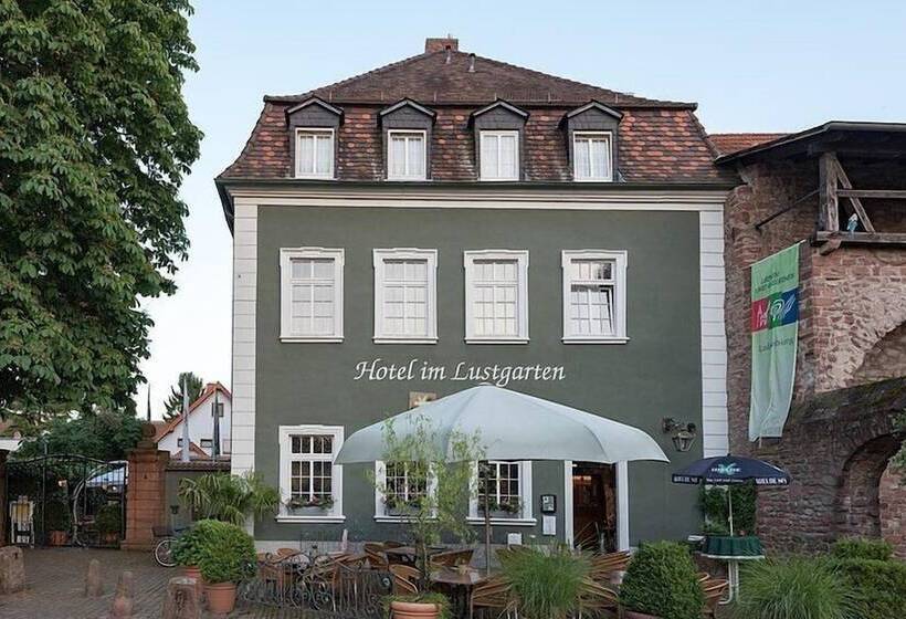 Отель Im Lustgarten