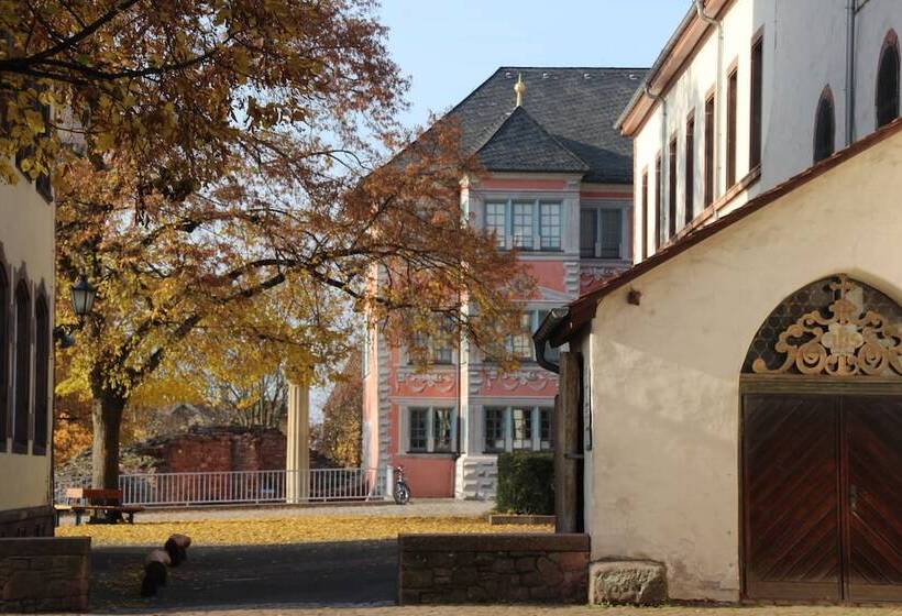 Отель Im Lustgarten