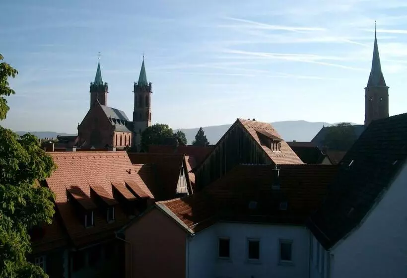 Hotelli Im Lustgarten