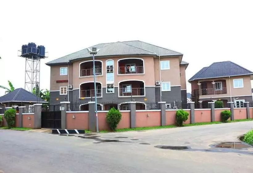 هتل Kastrufid Apartments