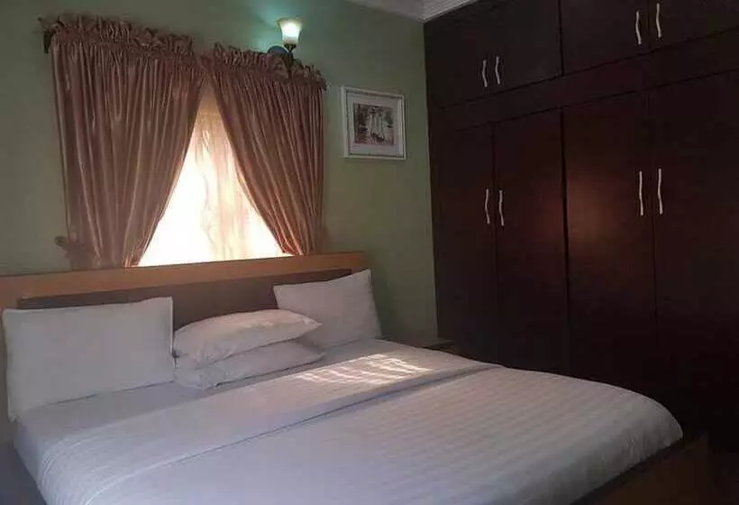 هتل Kastrufid Apartments