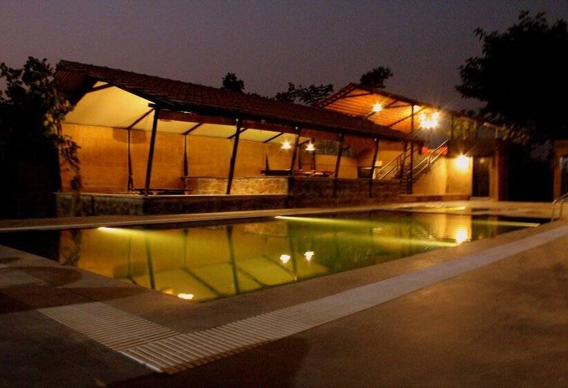 בית מלון כפרי Maati Jungle Lodge