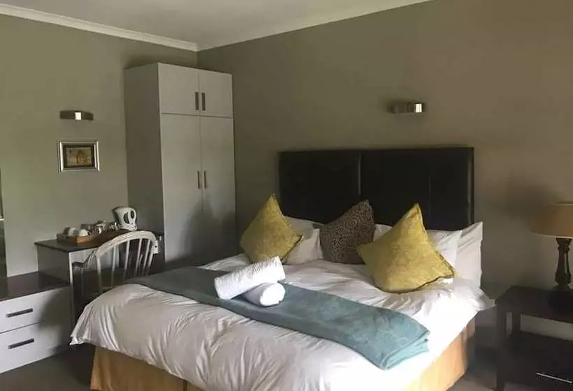 ホテル Phezulu Safari Lodge