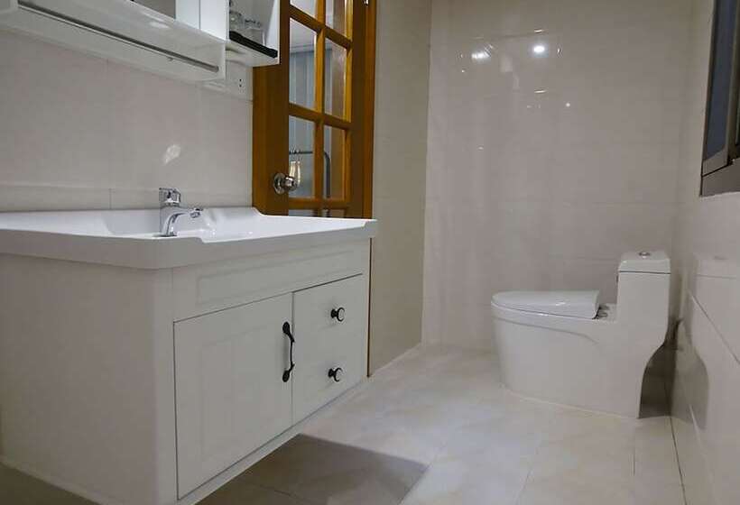 בית מלון כפרי Xiang Shan Lin Hai Homestay