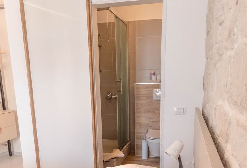 Pansiyon L&b City Center Studios Apartments