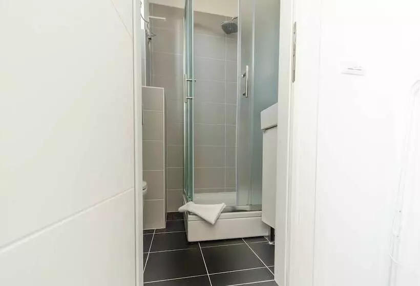 پانسیون L&b City Center Studios Apartments