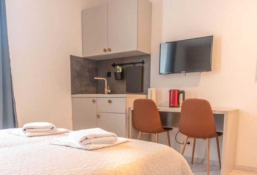 Pansiyon L&b City Center Studios Apartments