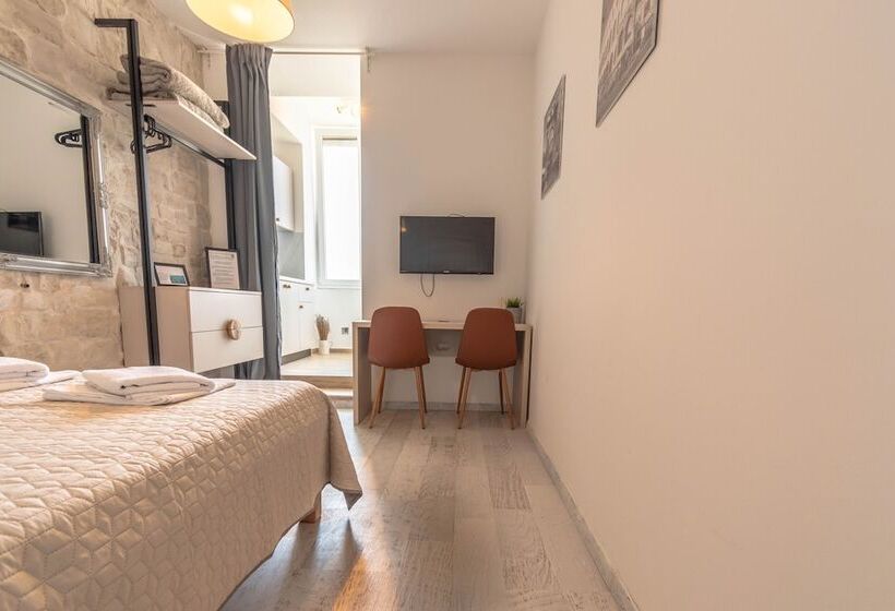 Pansiyon L&b City Center Studios Apartments