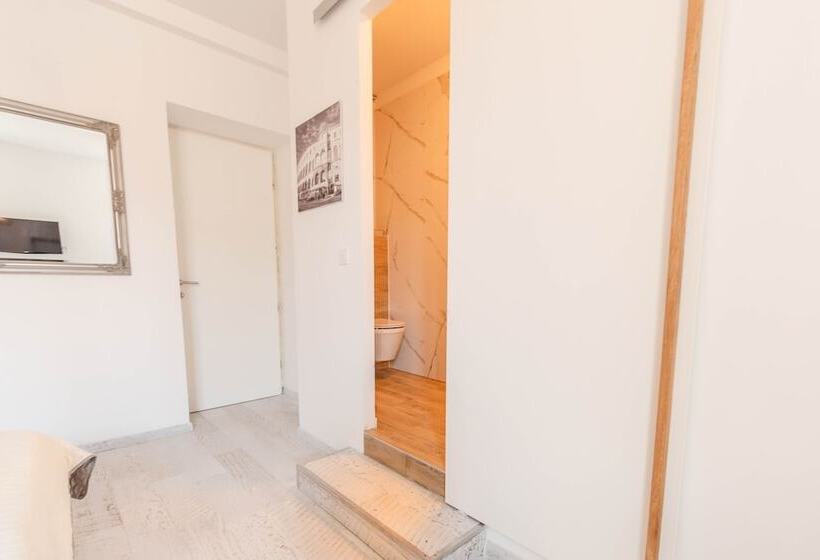 Pansiyon L&b City Center Studios Apartments