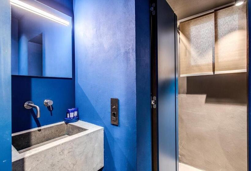 پانسیون Elysium Suites Collection