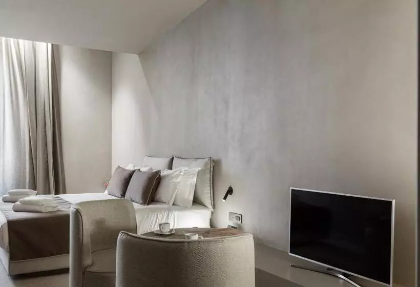 پانسیون Elysium Suites Collection