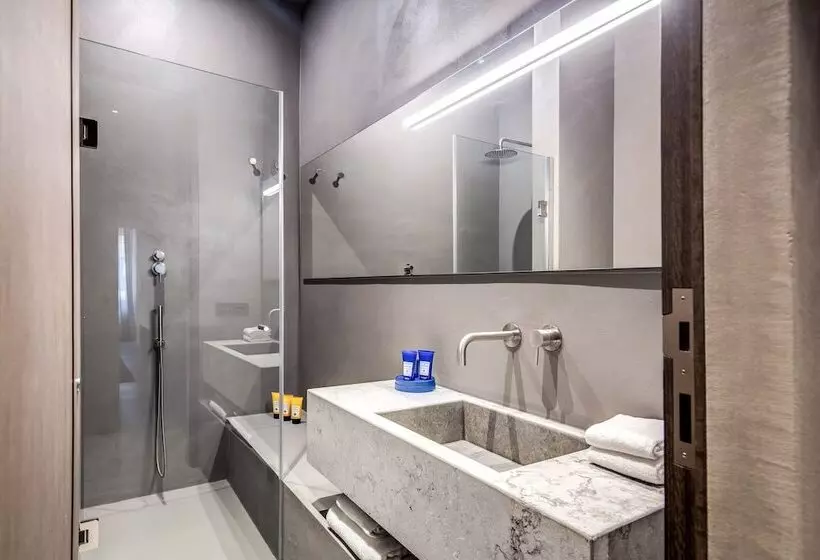 پانسیون Elysium Suites Collection