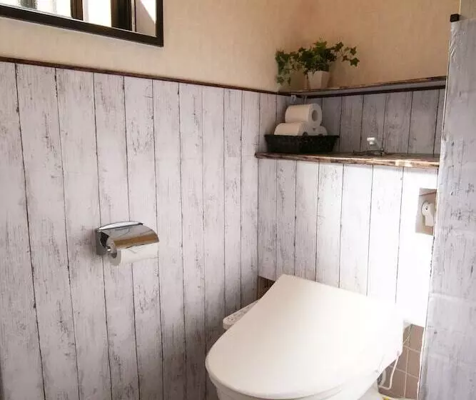 ペンション Uzushio Guest House