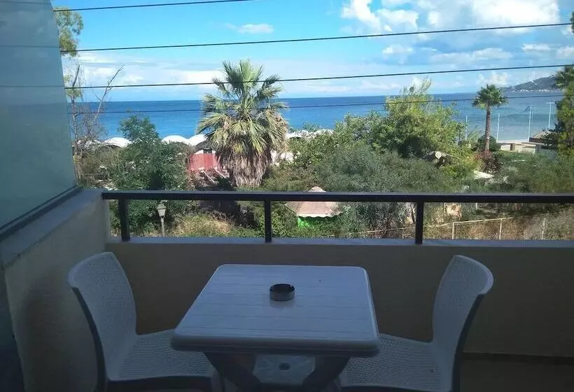 پانسیون Zante Vero Rooms