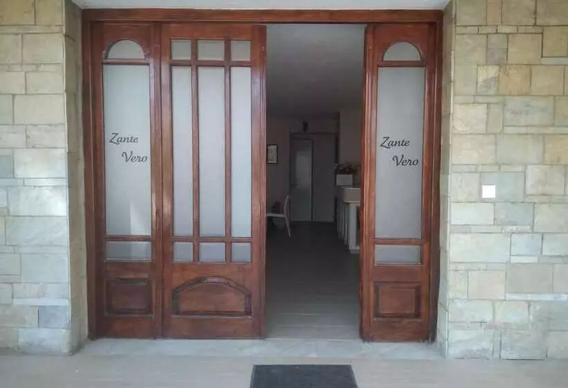 پانسیون Zante Vero Rooms