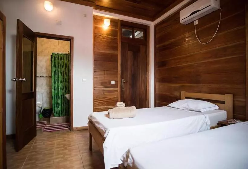 تختخواب و صبحانه Albergaria Porcelana