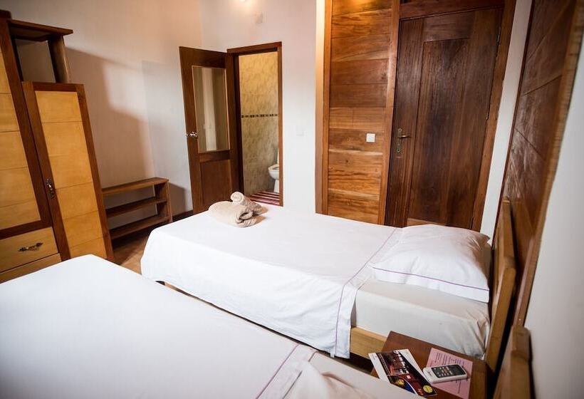 민박 Albergaria Porcelana